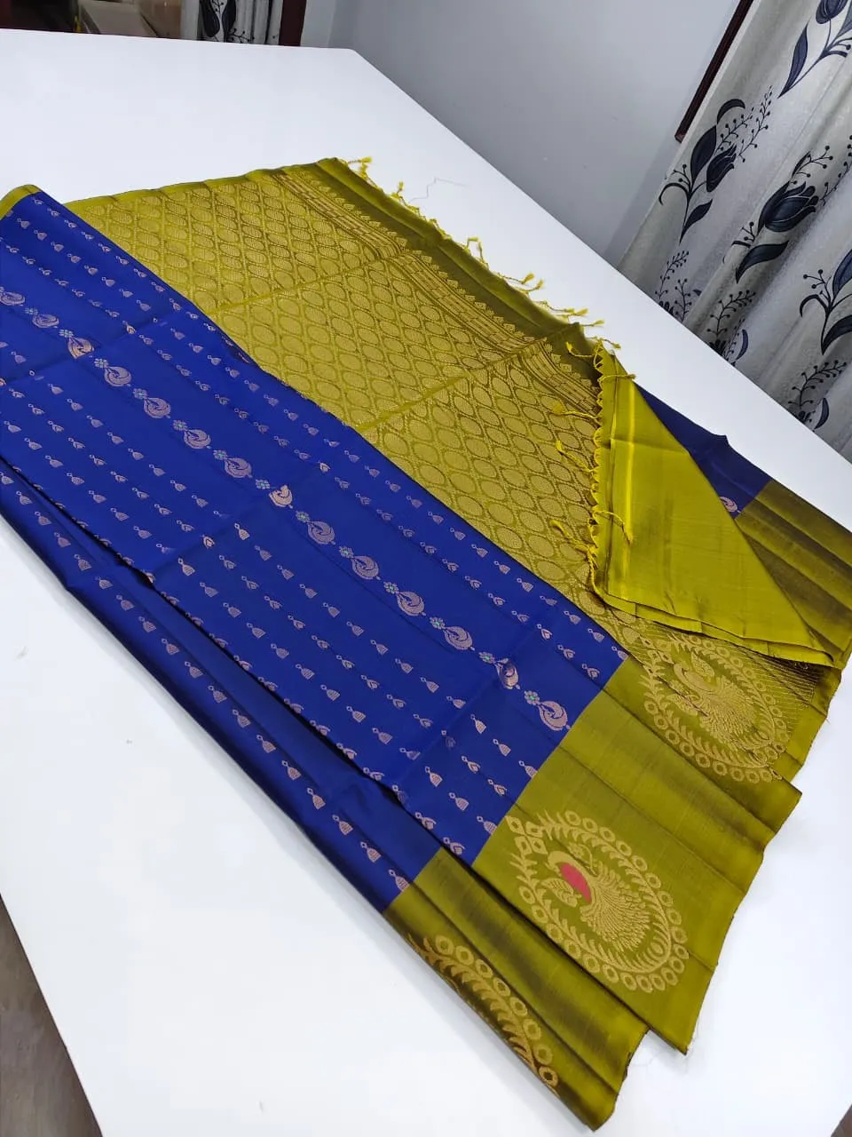 Premium Handwoven Kanchipuram Silk
